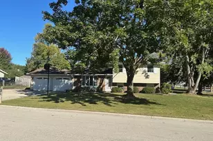 2904 David Ln, Green Bay, WI 54313 - Photo 1