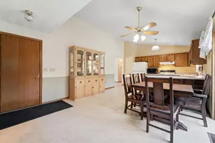 1442 Baytree Ln, Neenah, WI 54956 - Photo 10