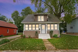 721 W Fifth St, Appleton, WI 54914 - Photo 2