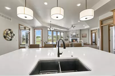 1629 N Honeysuckle Circle, De Pere, WI 54115 - Photo 16