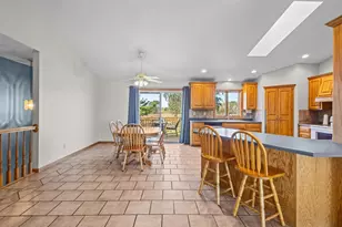 W1878 Hillside Dr, Pulaski, WI 54162 - Photo 18