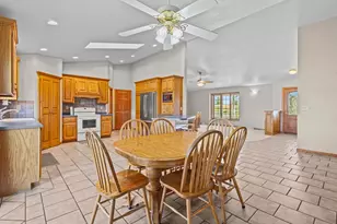 W1878 Hillside Dr, Pulaski, WI 54162 - Photo 20