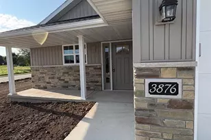3876 Meunier Ln, Green Bay, WI 54311 - Photo 2