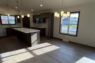 3876 Meunier Ln, Green Bay, WI 54311 - Photo 12