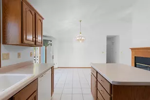 3910 Monroe Rd, De Pere, WI 54115 - Photo 14