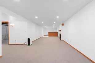 3910 Monroe Rd, De Pere, WI 54115 - Photo 32