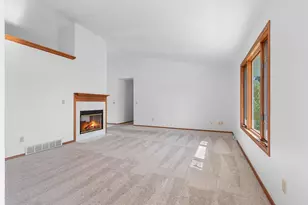 3910 Monroe Rd, De Pere, WI 54115 - Photo 6