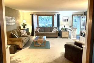 118 W Greenfield Dr, Little Chute, WI 54140 - Photo 2