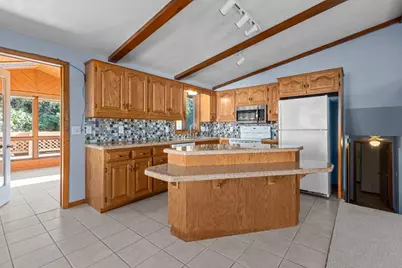 634 E Walnut Place, Sturgeon Bay, WI 54235 - Photo 10