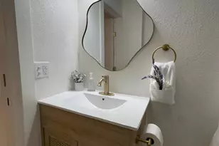 438 W 5th Ave, Oshkosh, WI 54902 - Photo 12