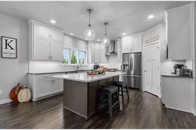 2053 W Sugar Court, Appleton, WI 54913 - Photo 6