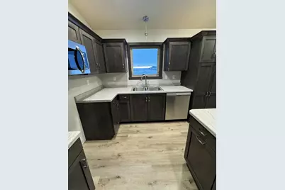 1657 Frontier Road, Luxemburg, WI 54217 - Photo 8