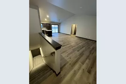 1657 Frontier Road, Luxemburg, WI 54217 - Photo 2