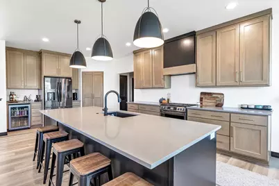 3629 W Hank Avenue, De Pere, WI 54115 - Photo 12