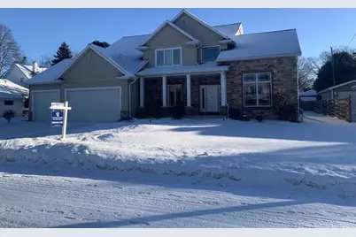 1606 S Carver Lane, Appleton, WI 54914 - Photo 1