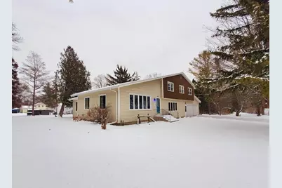 N4574 Broadway Street, New London, WI 54961 - Photo 2