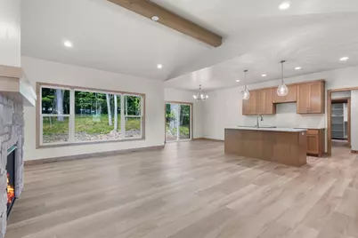 1093 Stordeur Drive, Green Bay, WI 54313 - Photo 12