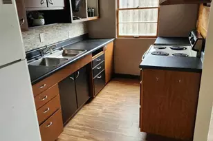 716 W Bell Ave, Appleton, WI 54914 - Photo 6