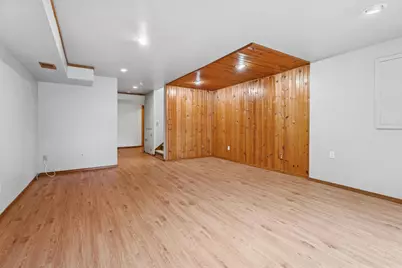 1505 N Bay Highlands Drive, Green Bay, WI 54311 - Photo 30