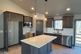 1236 W Thorn Crk Dr, Hilbert, WI 54129 - Photo 2