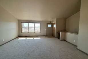 1302 W Thorn Crk Dr, Hilbert, WI 54129 - Photo 4