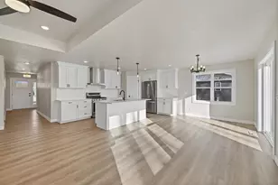 103 Theunis Dr, Wrightstown, WI 54180 - Photo 6