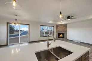 115 Theunis Dr, Wrightstown, WI 54180 - Photo 12