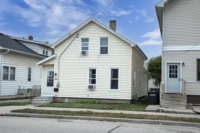 644 Ceape Avenue, Oshkosh, WI 54901 - Photo 2