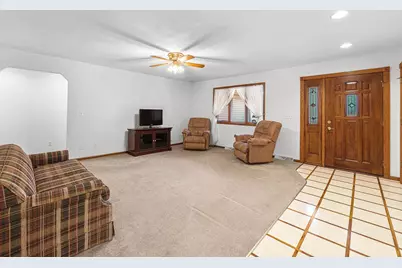 226 Killdeer Avenue, Campbellsport, WI 53010 - Photo 2