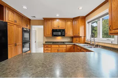 1909 N Nicholas Street, Appleton, WI 54914 - Photo 16