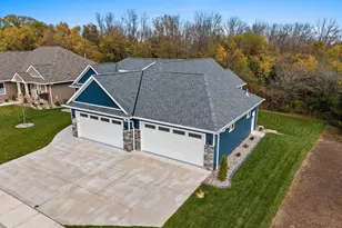 2534 N Stellita Cir, De Pere, WI 54115 - Photo 78
