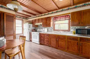 506 W New York Ave, Oshkosh, WI 54901 - Photo 8