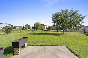 708 Lowell Rd, Luxemburg, WI 54217 - Photo 2