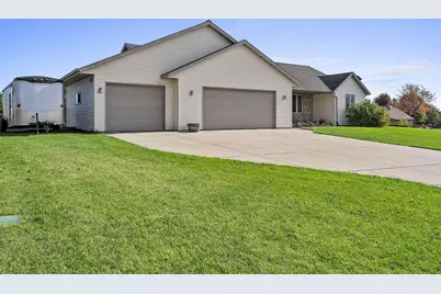 708 Lowell Road, Luxemburg, WI 54217 - Photo 10