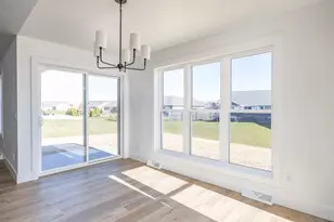 1622 Sage Xing, Oshkosh, WI 54904 - Photo 12