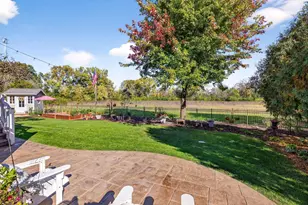 1516 Kingswood Dr, Neenah, WI 54956 - Photo 8