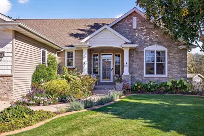 1516 Kingswood Drive, Neenah, WI 54956 - Photo 2