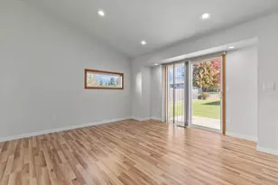 N308 Eastowne Ct, Appleton, WI 54915 - Photo 6