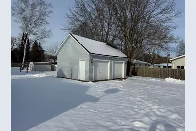 98 10th Street, Clintonville, WI 54929 - Photo 16