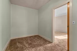 926 Dove St, Oshkosh, WI 54902 - Photo 14