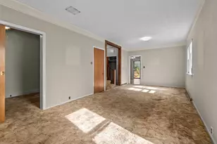 926 Dove St, Oshkosh, WI 54902 - Photo 12