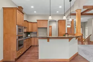 592 Cornrow Ln, Combined Locks, WI 54113 - Photo 12