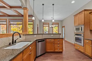 592 Cornrow Ln, Combined Locks, WI 54113 - Photo 16