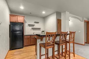 592 Cornrow Ln, Combined Locks, WI 54113 - Photo 38