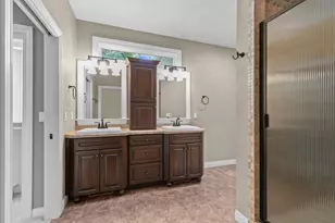 592 Cornrow Ln, Combined Locks, WI 54113 - Photo 26