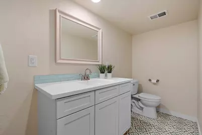 2584 Riverside Drive, Green Bay, WI 54301 - Photo 40