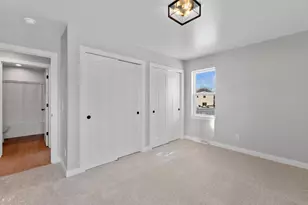 W5311 E Pioneer Rd, Fond du Lac, WI 54935 - Photo 10