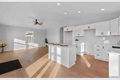 W5311 E Pioneer Road, Fond du Lac, WI 54935 - Photo 4