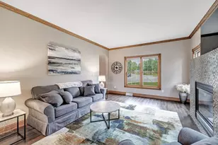 1940 Renaissance Ct, Green Bay, WI 54313 - Photo 8