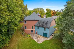 2133 Palmer Ct, Green Bay, WI 54311 - Photo 2